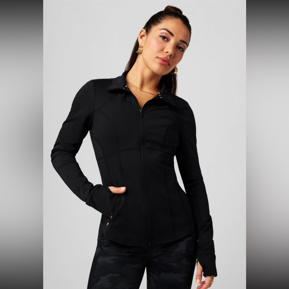 NWT FABLETICS PERFECT STORM RAIN JACKET